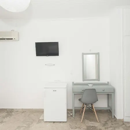 Finikas Hotel