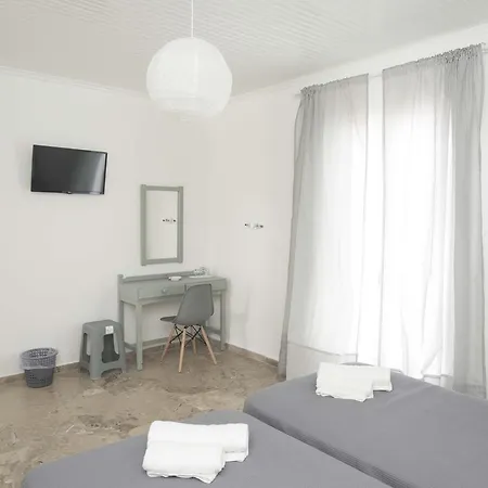 Finikas Hotel